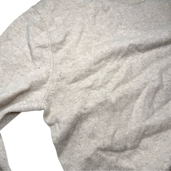 Bloomingdales Medium Cashmere Navy and Cream Crewneck Bundle - Picture 9 of 10